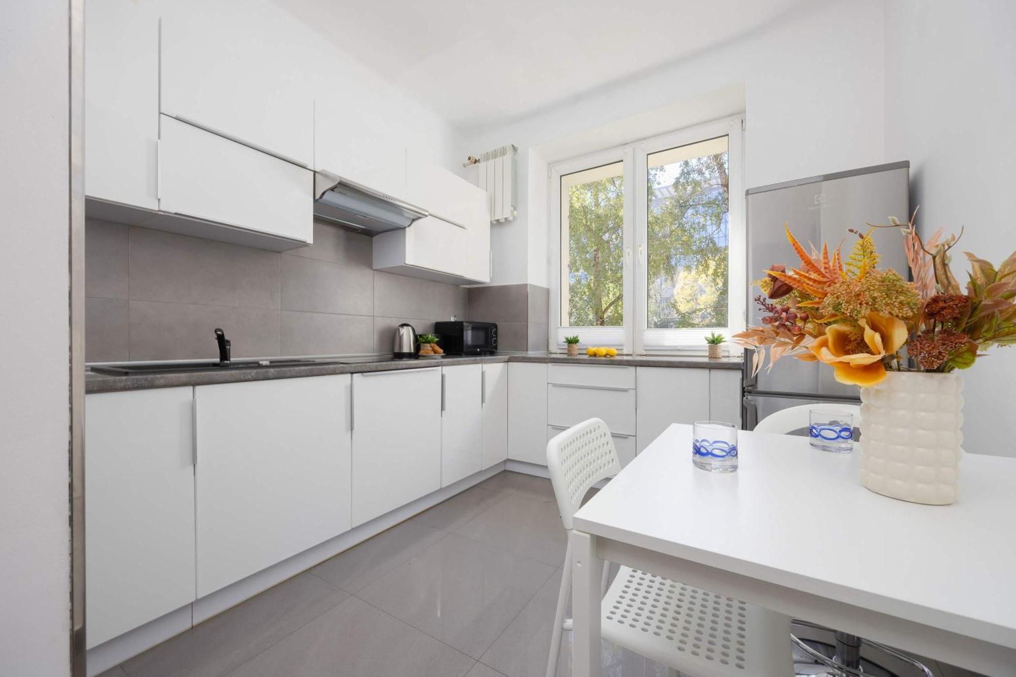 Modern In Perfect For Remote Work By Renters Warsaw